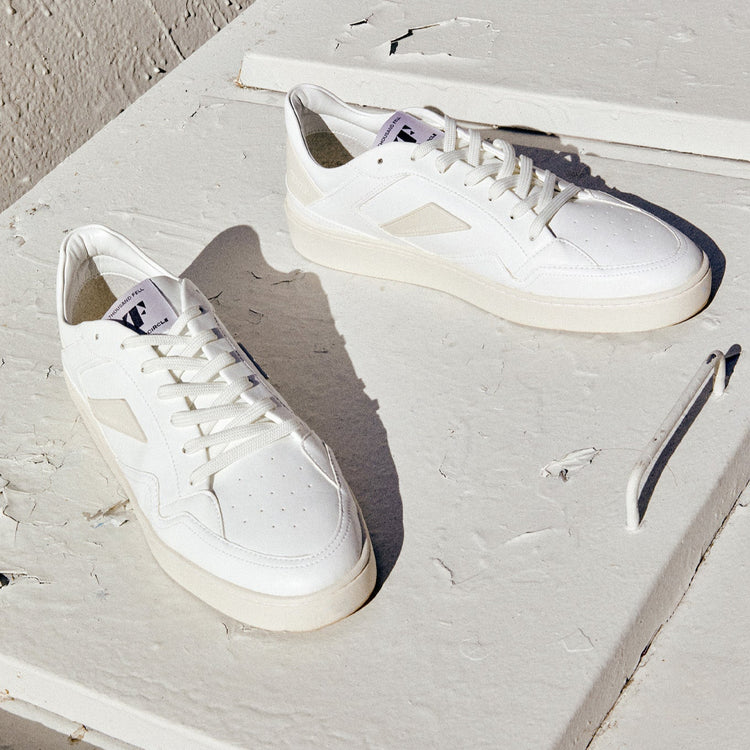 Men's Court in White Sustainable Vegan Thousand Fell